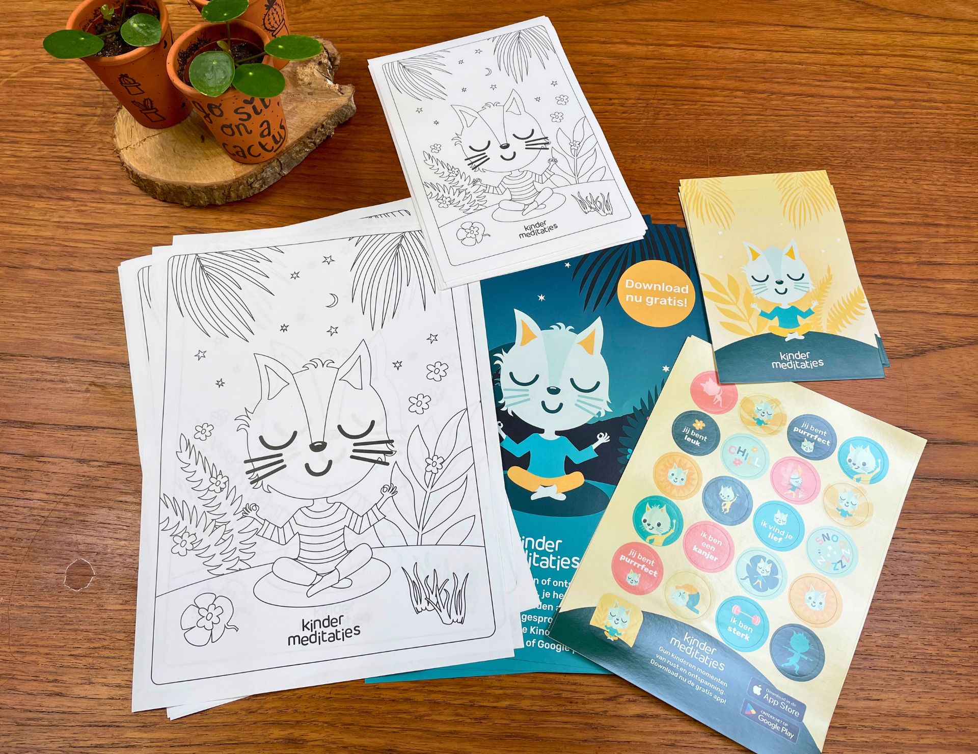 Het Vrienden van Snooz pakket met kleurplaten, stickers, kaartjes en posters